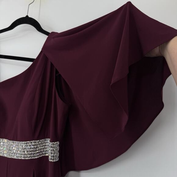 R&M Richards Sleeveless Jumpsuit size 14 Maroon Crystal Embellished Event - Picture 6 of 11